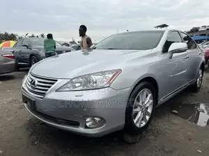 Lexus ES 2012 Silver