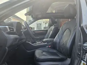 Toyota Highlander Platinum 2022 Gray