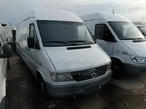 Mercedes-Benz Sprinter 2005 White