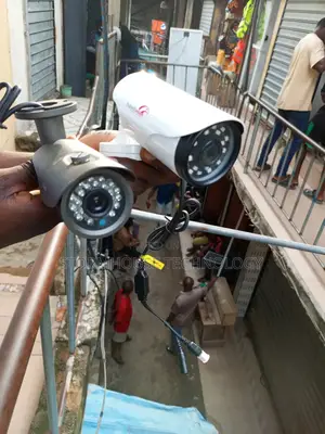 980p CCTV Bullet Camera/Dome Camera