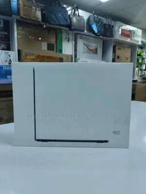 New Laptop Apple MacBook Air 16GB SSD 256GB