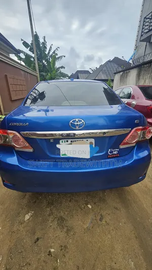 Toyota Corolla 2012 Blue