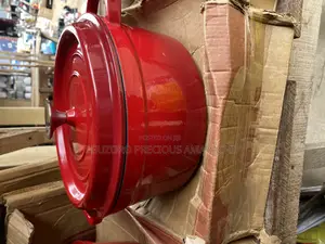 26 Cm Cast Iron Enamel Pot-Red