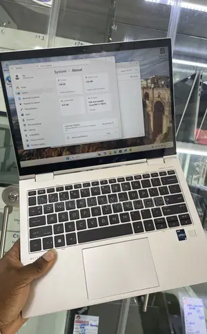 Laptop HP EliteBook 830 G9 16GB Intel Core I7 SSD 256GB