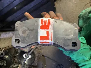Front Brake Pads Porsche Macan