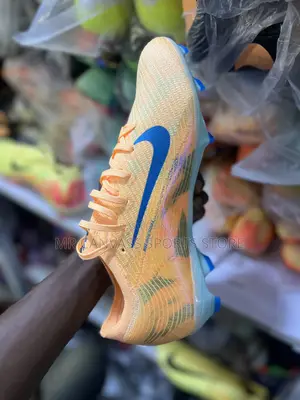 Mecurial Air Zoom Km