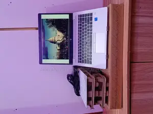 New Laptop HP EliteBook 8730W 8GB Intel Core i5 SSD 1T