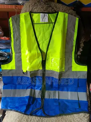 Reflective Jacket With Pockets And Zip
