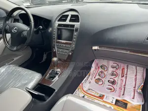 Lexus ES 2012 Silver