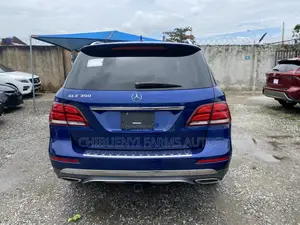 Mercedes-Benz GLE-Class GLE 350d 4MATIC 2017 Blue