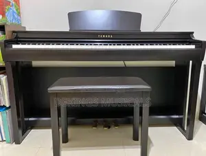 Yamaha Clavinova Clp-725 Digital Piano And Stool