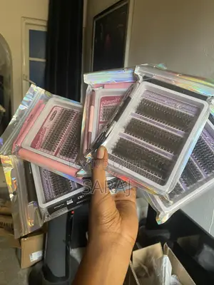 Cluster Lashes
