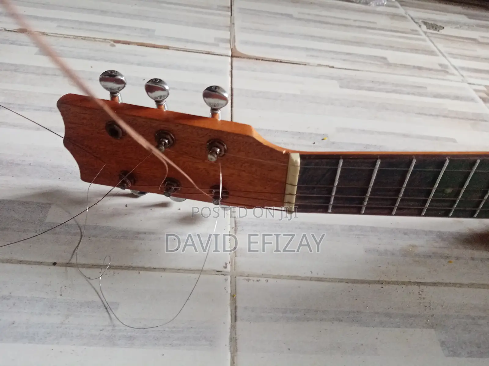 Guitar (Ukele)