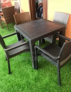 Strong Plastic Rattan Chair With Plastic Table