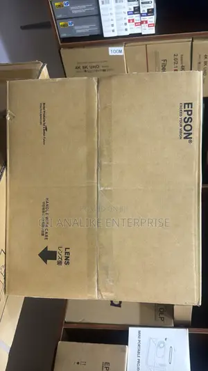 Epson Powerlite 915w Wxga 3lcd 3200 Lumens Projector.