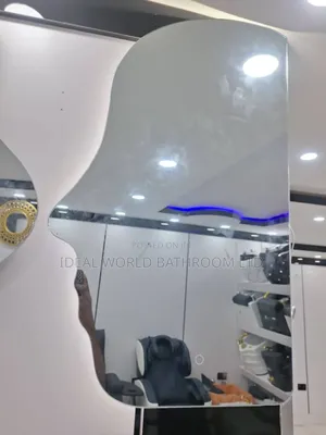 Mirror With Light