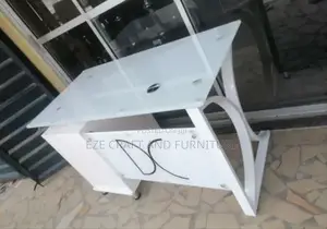 4feet Classic White Boss Office Table