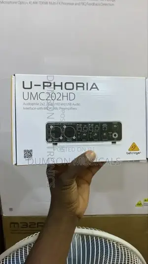 Behringer U-Phoria Umc202hd Audio Interface Soundcard