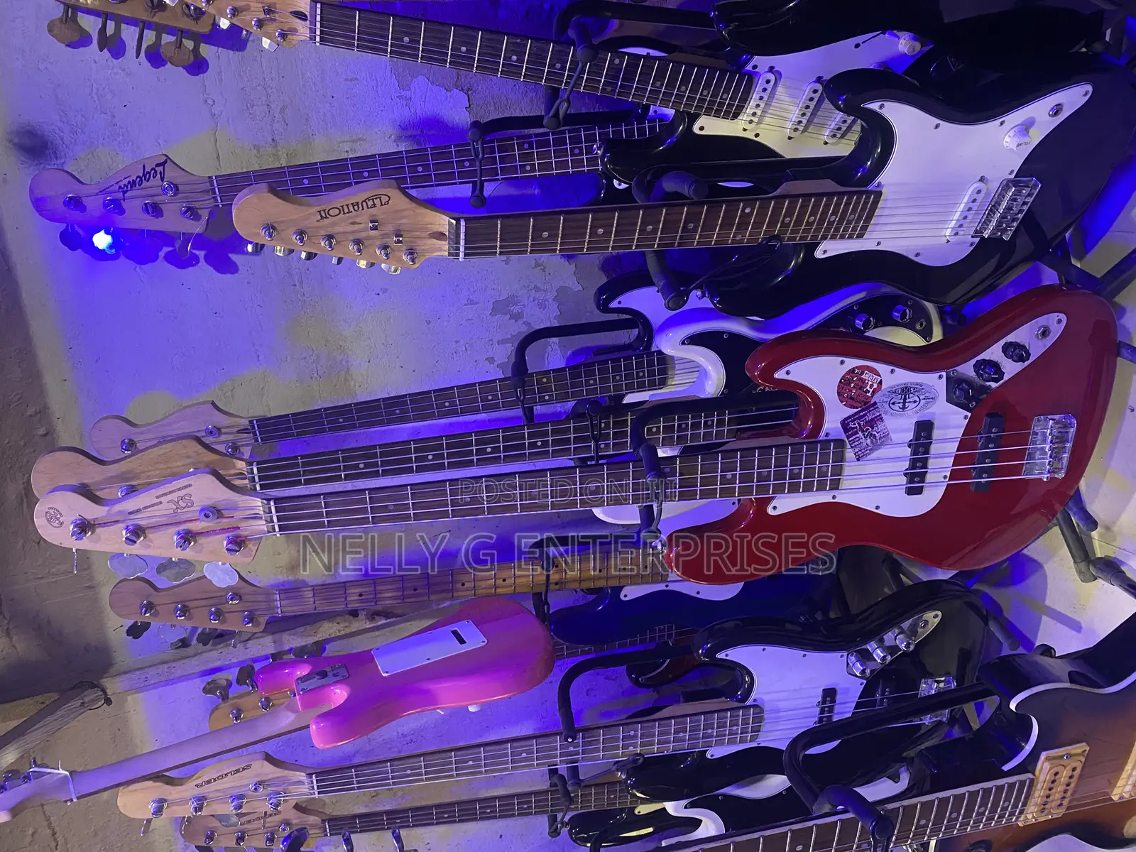 4 Strings Bass Guitars