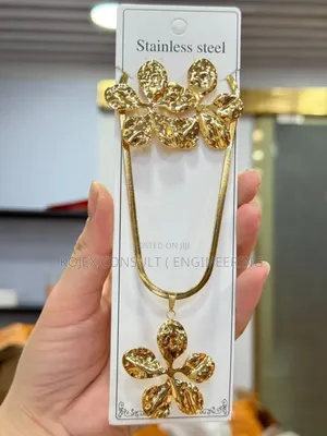 Luxusteel Chain Pendant for Women Girl Stainless