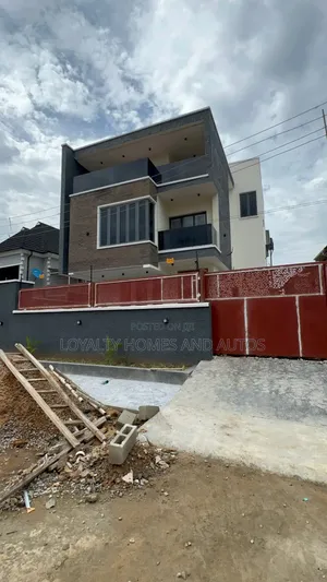 5bdrm Duplex in Adeniyi Jones Ikeja for sale