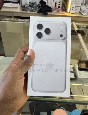 New Apple iPhone 17 Pro Max 256 GB Silver