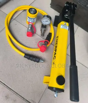 Enerpac Hydraulic Pump Set 10ton (P392)