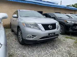 Nissan Pathfinder SL 4dr SUV 4WD (3.5L 6cyl CVT) 2014 Silver