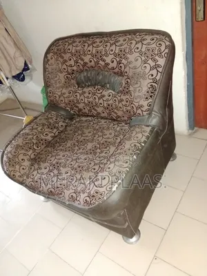 Chair (Single)