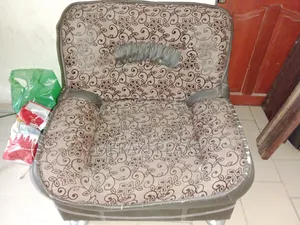 Chair (Single)