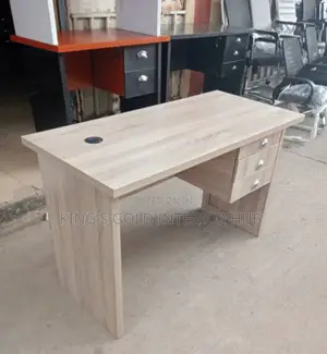 4 Fit Office Table With Central Lock Key
