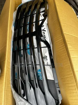 Front Grille Toyota Avanza 2018 - 2020