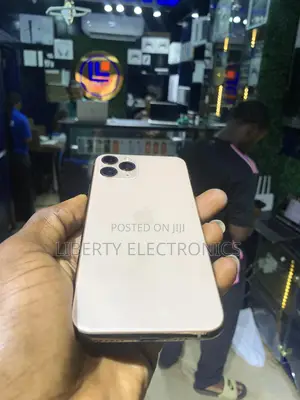 Apple iPhone 11 Pro 64 GB Gold