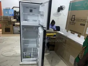 Midea Frost-Free Refrigerator With Smart Sensors