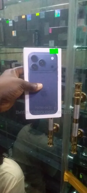 New Apple iPhone 17 Pro 256 GB Blue