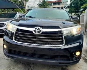 Toyota Highlander XLE 4dr SUV (3.5L 6cyl 6A) 2015 Black