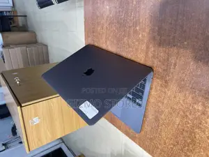 Laptop Apple MacBook Pro 2020 M1 8GB Apple M1 SSD 256GB