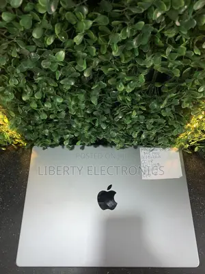 Laptop Apple MacBook Pro 2021 M1 16GB Apple M1 Pro SSD 512GB
