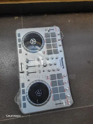 Numark Mixtrack Pro Ii