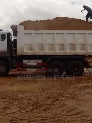 Premium Sharp Sand