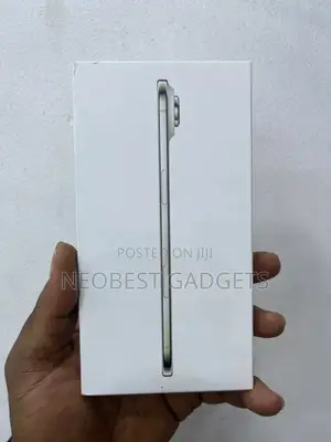 New Apple iPhone Air 256 GB Gold