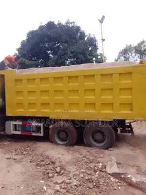 30–35 Tons Sharp Sand Available For Immediate Supply