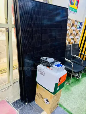 3.6kwh Cola Lithium Power Station With 4units of 450w Panel Complete