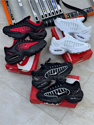 Nike Air-Max Tailwind Iv Sneakers