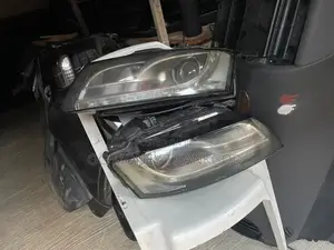 Headlamp Audi A5 2010
