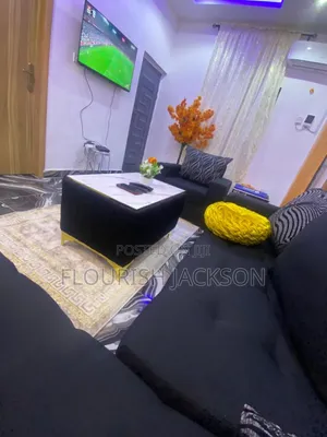 One Bedroom Apartmt In Ikeja Airport, Wi-fi, Netflix,24hrs Electricity
