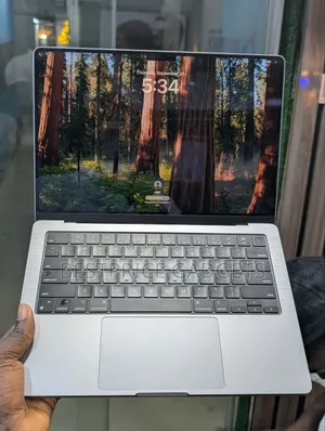 Laptop Apple MacBook Pro 2021 M1 16GB Apple M1 Pro SSD 1T