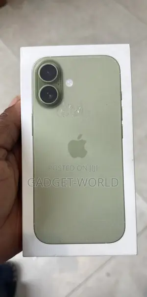 New Apple iPhone 17 256 GB Green