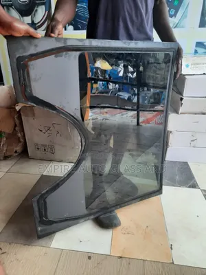 No 2 Roof Glass for Ford Ended 2015 Model Available Now
