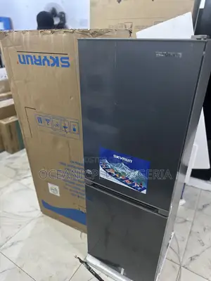 Efficient Skyrun Refrigerator 170l Double Door (Bcd-)